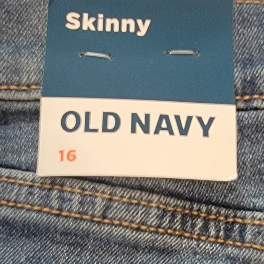 2 Pairs Old Navy Jeans size 16 1 Straight & 1 Skinny nwt. Girls sz tween